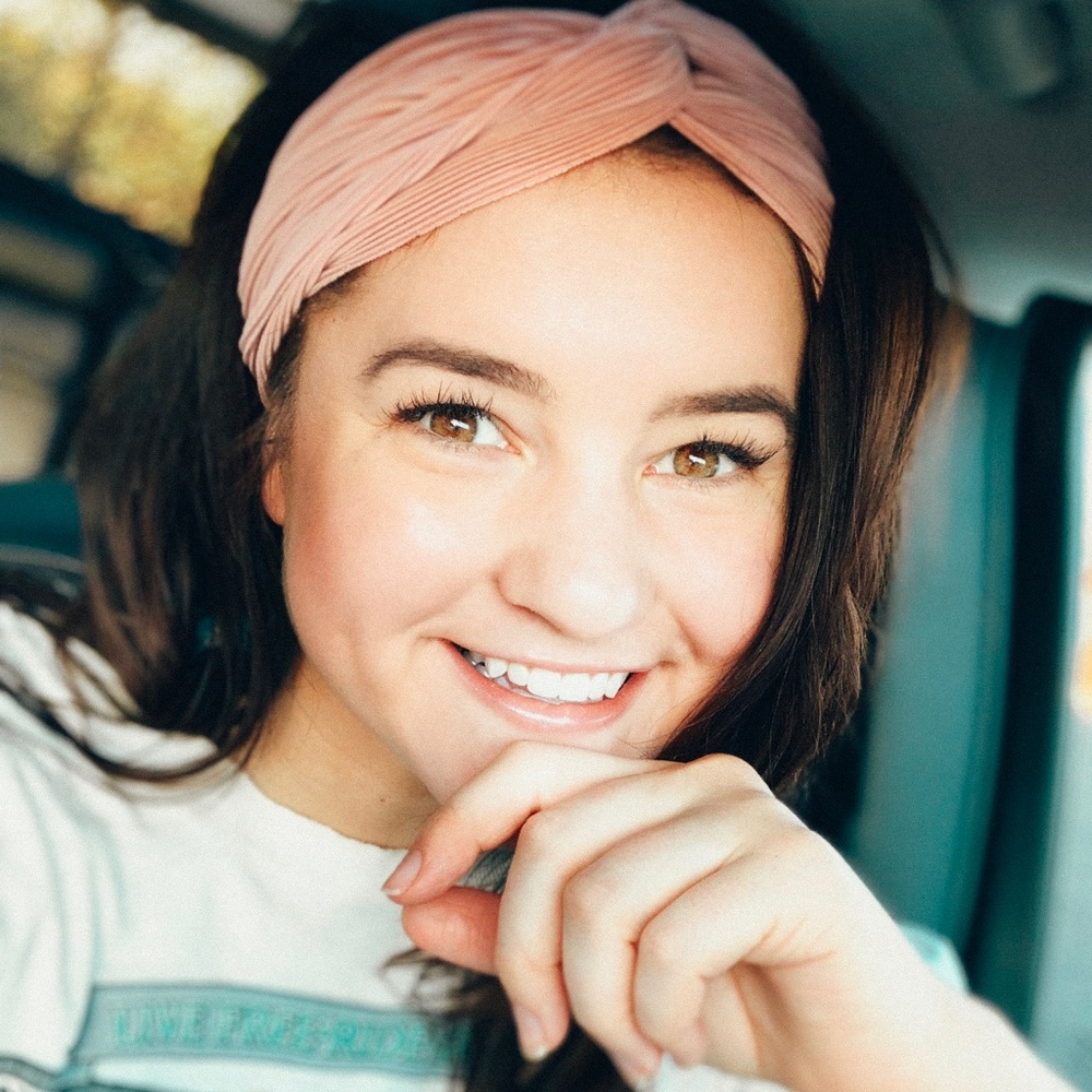 Meet your Posher, Ellen